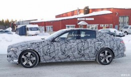 最新款奔驰c爆料,豪华升级，科技赋能，驾驭未来